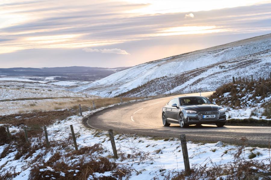  Audi S5 Sportback 2017 года  (UK) (фото 24 из 40)